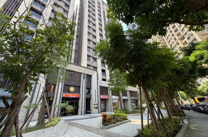 昕中城｜桃園中路邊間大兩房車位｜2098萬
