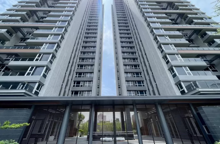 東騰青一｜小檜溪高樓邊間三房車位｜2288萬